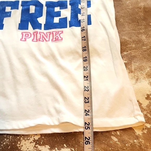 Pink VS t-shirt new with tags. Y2K. Size: S - Picture 5 of 6